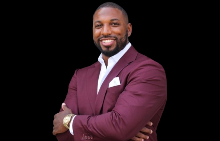 Henry Mason Jr. — Founder & CEO of WeTrustHenry.com